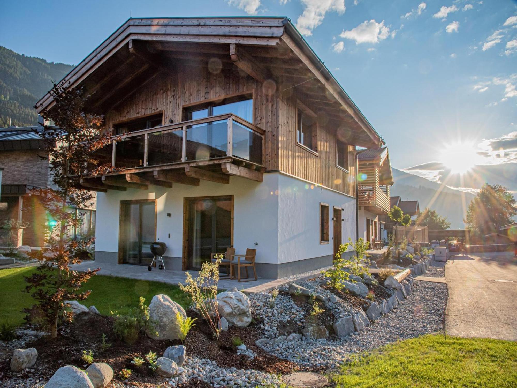 The Village Chalet Stone House Валд им Пинцгау Екстериор снимка