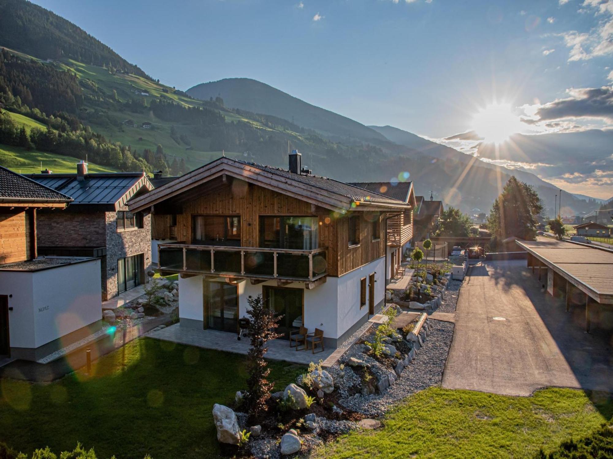 The Village Chalet Stone House Валд им Пинцгау Екстериор снимка