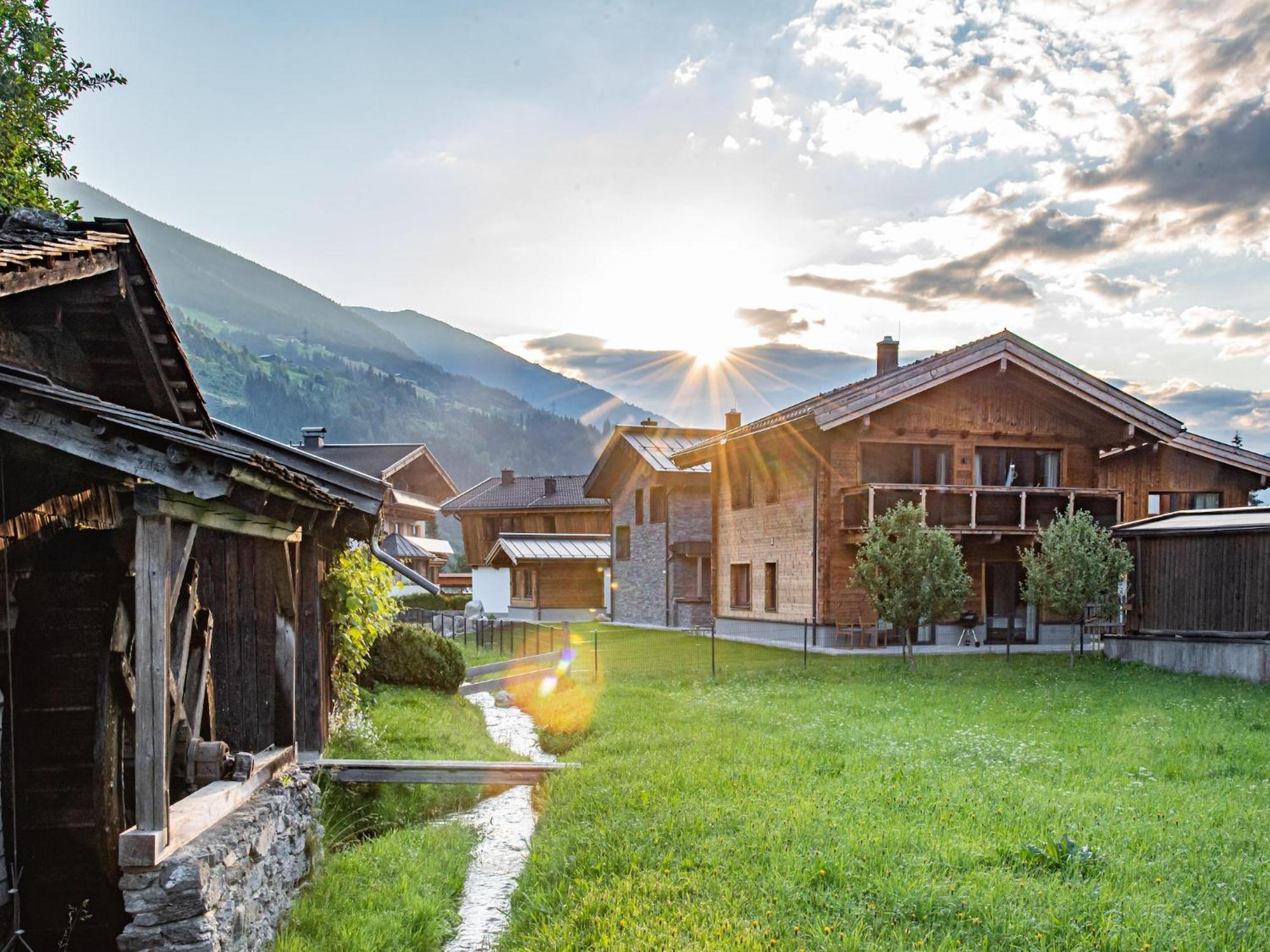 The Village Chalet Stone House Валд им Пинцгау Екстериор снимка